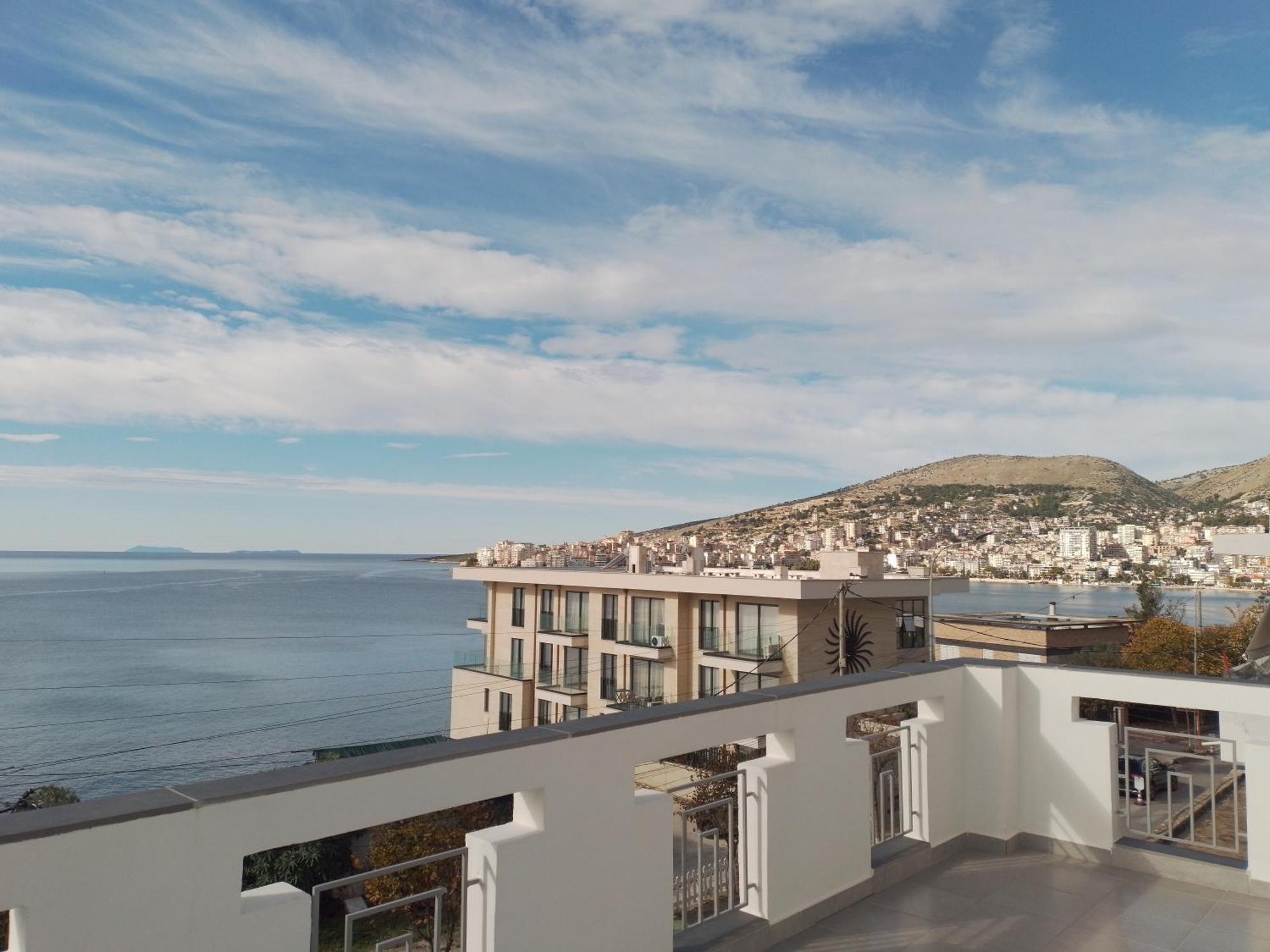 Villa Kostian Sarande Bagian luar foto
